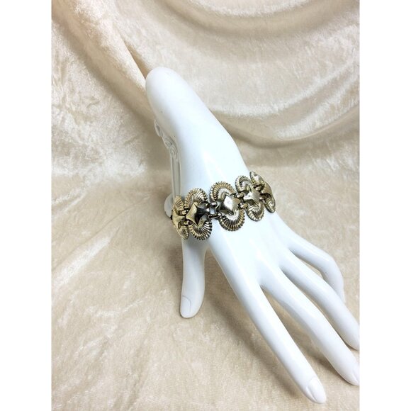 vintage coro silver tone shell design link bracelet - Picture 5 of 14